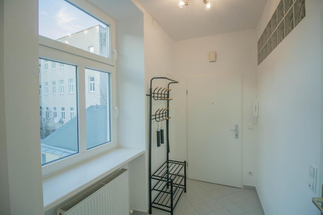 Cozy 2 - Enjoy Viennas Summer Vibes Apartment *